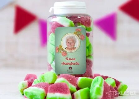 Что подарить бабушке на 100 рублей