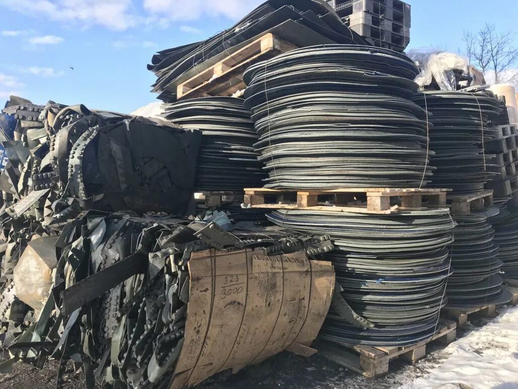 Пнд листы металла. Упаковка стали. Лист оцинкованный на паллетах. Упаковка стали. Рулон оцинкованный 0.