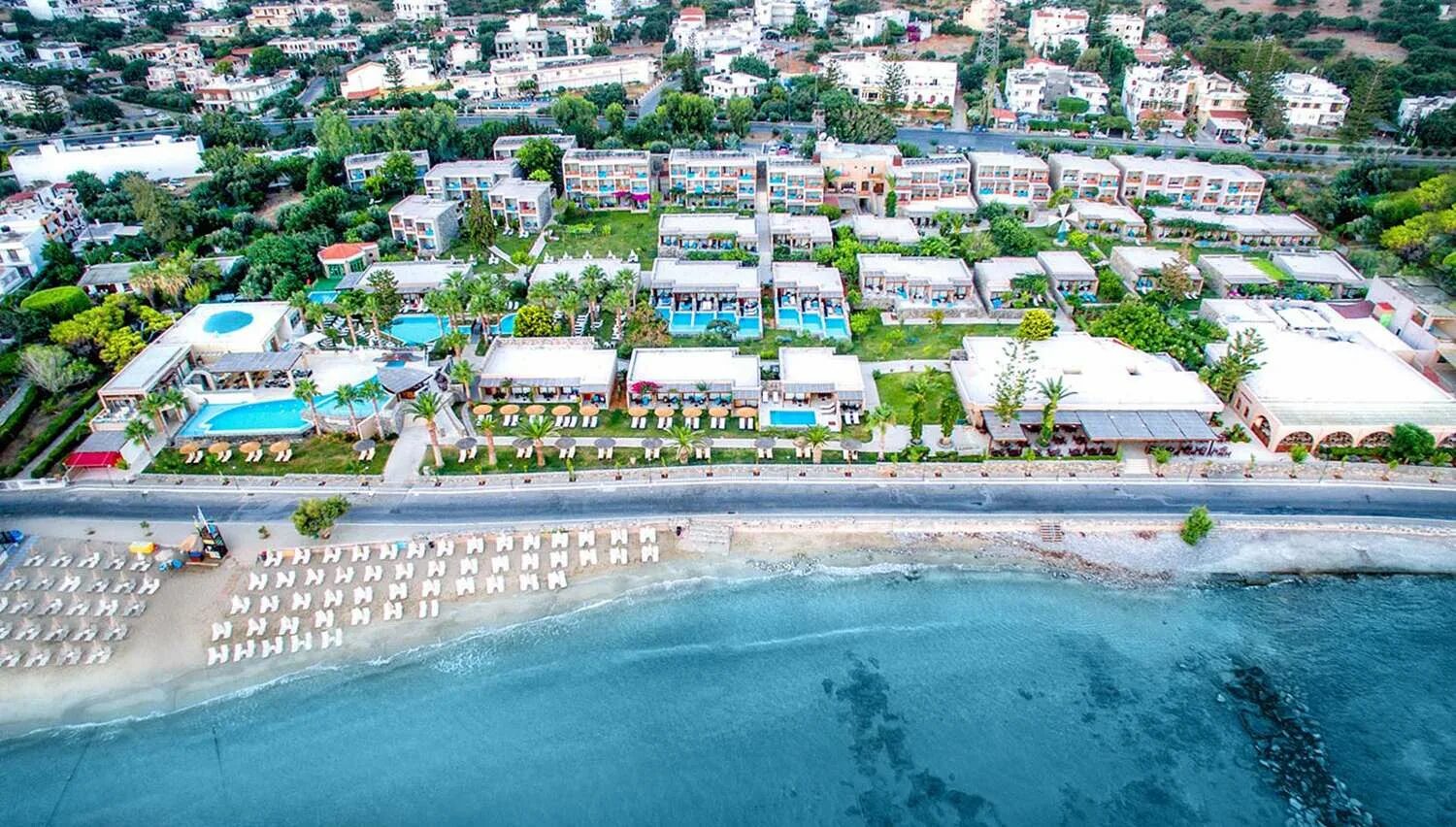 Отель sea beach. Zeus Hotels Blue Sea Beach 5*. Отель Blue Sea Beach Крит. Zeus Hotels Blue Sea Beach 5 Греция о Крит-Ираклион. Блю сиа Виладж Резорт.