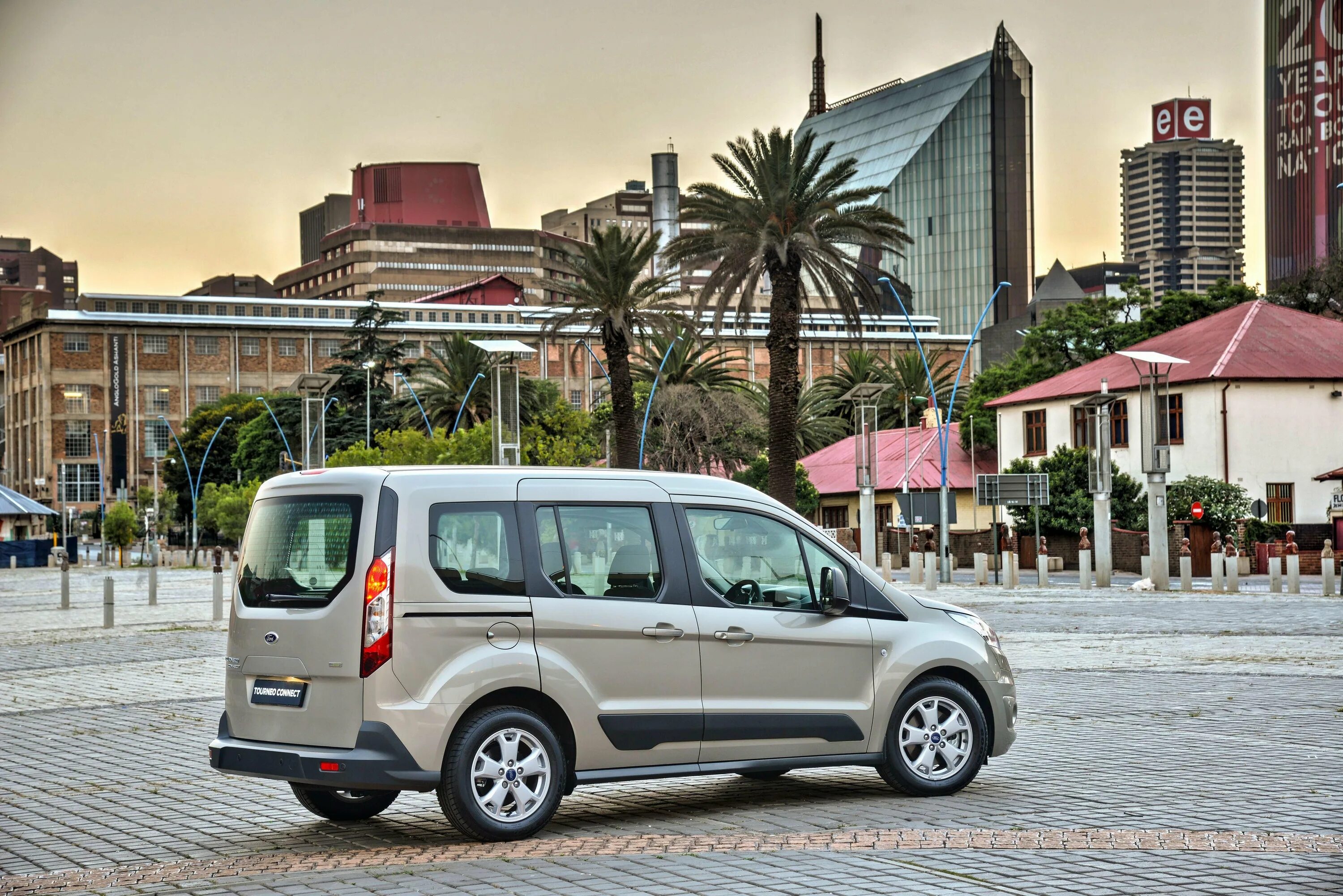 Ford Tourneo connect. Ford Tourneo connect 2020. Tourneo connect 2015. Форд Торнео Коннект 2015.