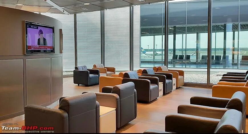 Аэропорт санья бизнес зал. Аэропорт шарджа бизнес зал. бизнес зал аэропорт франкфурт. ургенч аэропорт бизнес зал. головной офис компании люфтганза зимний сад.