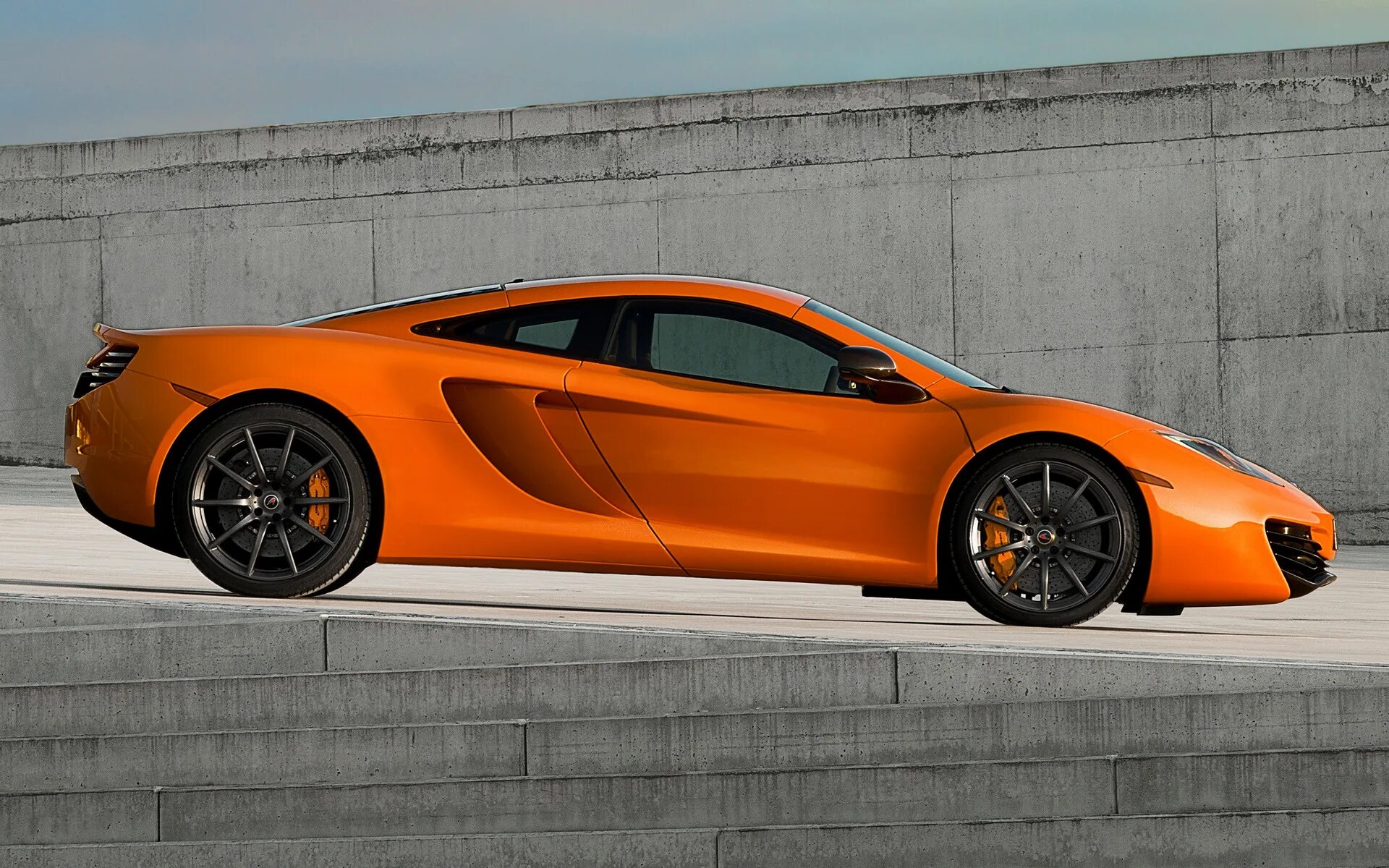 4 12. Mclaren 12c coupe. 4. Макларен мп4 12с. 2011 mclaren 12c coupe.