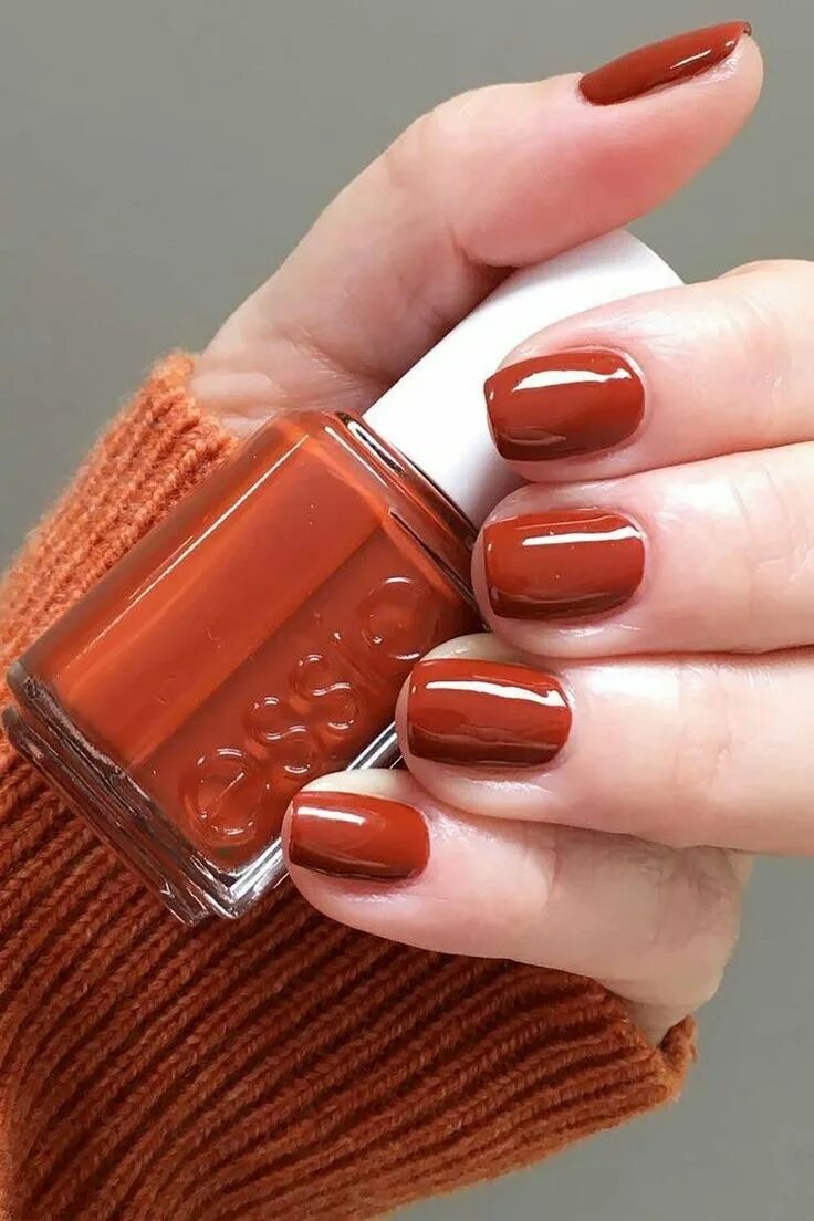 Essie 508. Осенние цвета для маникюра. Лак опи бордо. Маникюр ягодного цвета. Модные цвета маникюра.