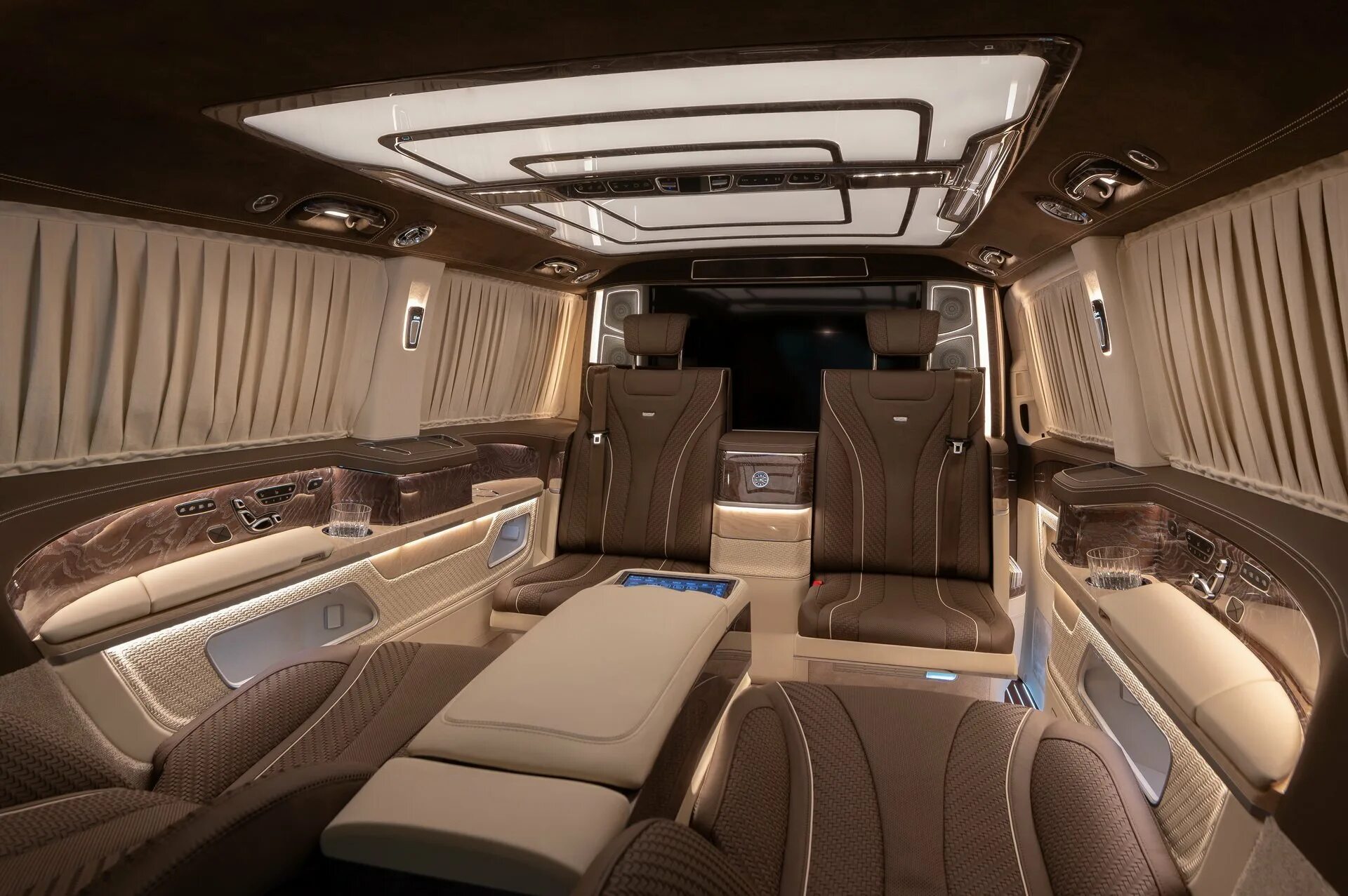 Mercedes viano 2020 салон. Mercedes benz v class vip 2020. Mercedes benz v class. Mercedes v салон. Mercedes benz v class 2020.