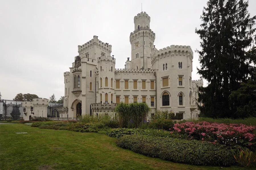 Замок сх. Замки Чехии. Hluboka Castle, Czech Republic. Замок в Зеленограде. Зеленоградский замок.