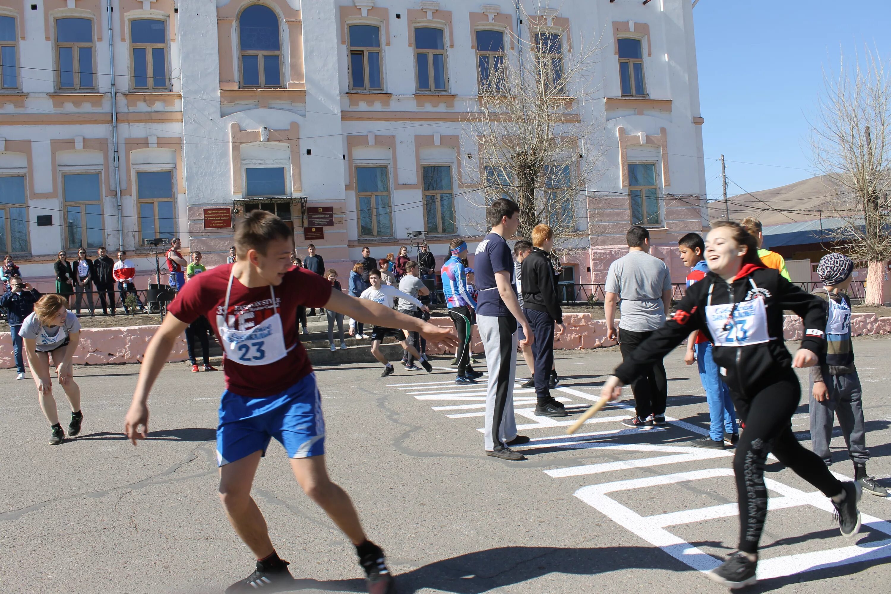 Легкоатлетическая эстафета на 9 мая в Петровске Забайкальском. Население Сретенского района. Весенняя легкоатлетическая эстафета Белгород. Сретенск. Погода сретенск сретенский