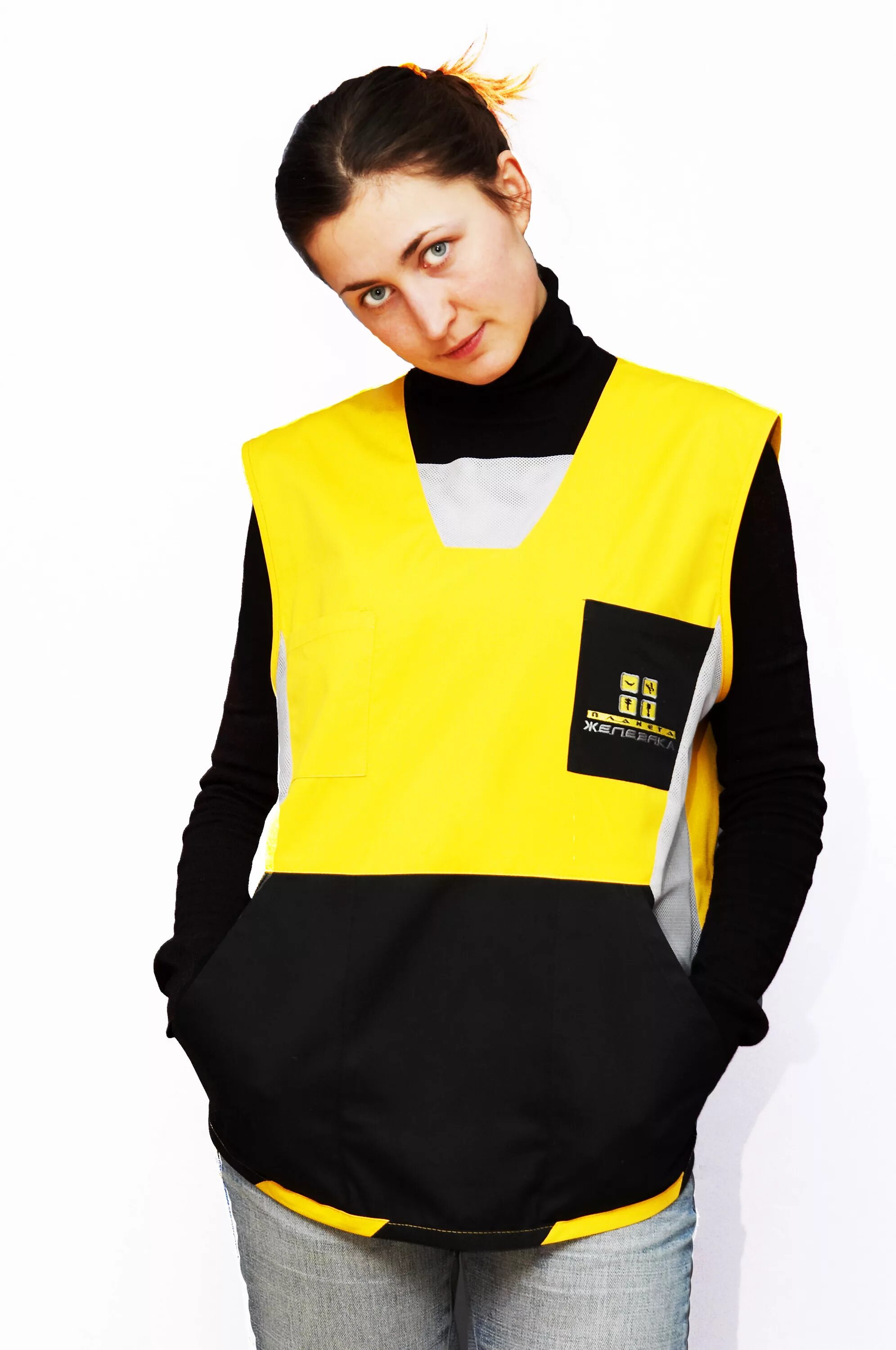 Жилет утепленный цвет василек. Униформа жилетки для продавцов. Жилет для продавца. Продавцов жилетки. Жилет для кассира.