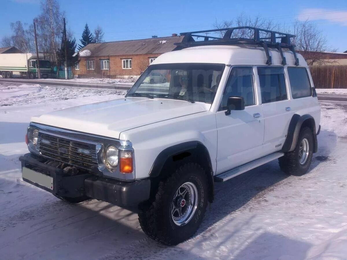 Дром купить ниссан с пробегом. Ниссан Патрол 1994. Nissan Patrol 1994 года. Nissan Patrol y60 1994. Ниссан патруль 1994.