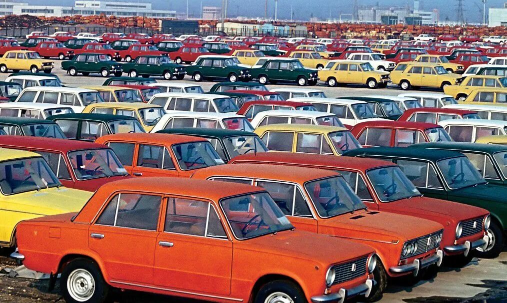Автопарк состоит из