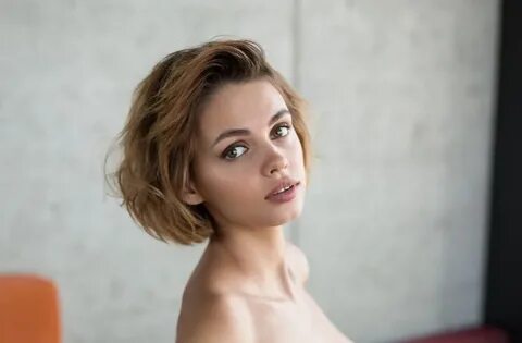 Девочка дня 19
