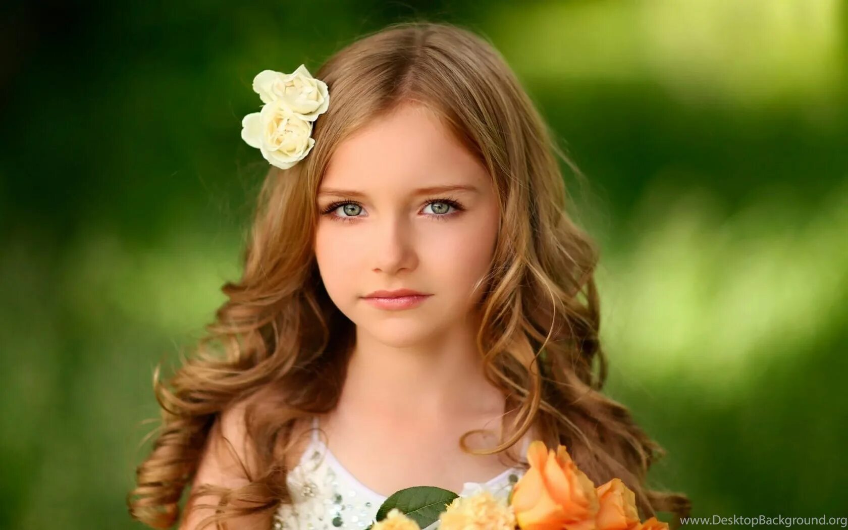 Cute girl hair. Прическа на волнистые волосы для девочки. Милые девочки. Прически в школу. Красивые прически для девочки подростка.