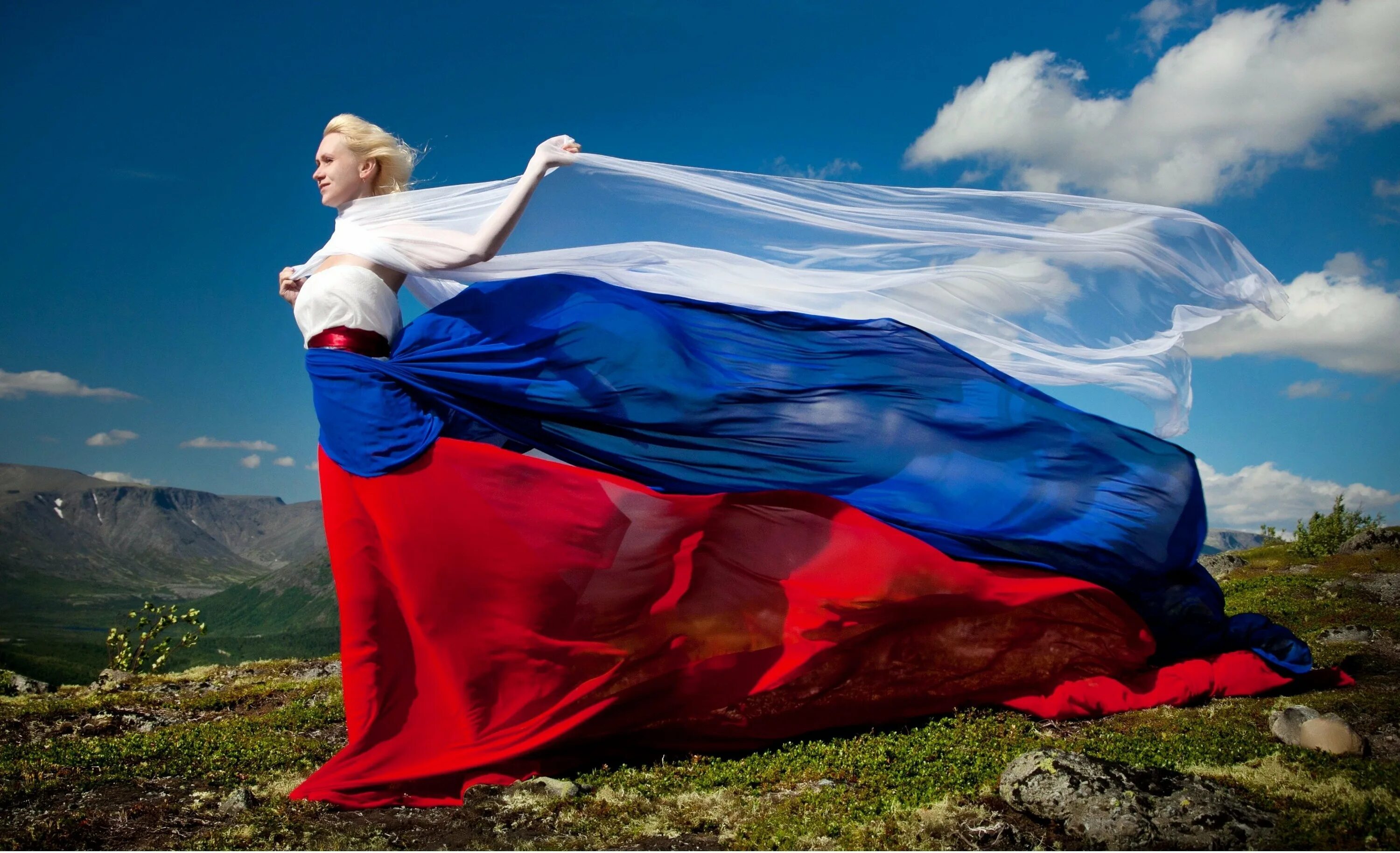 Флаг России. Флаг России красивый. Россия картинки. Российский флаг фото. Я люблю все страны