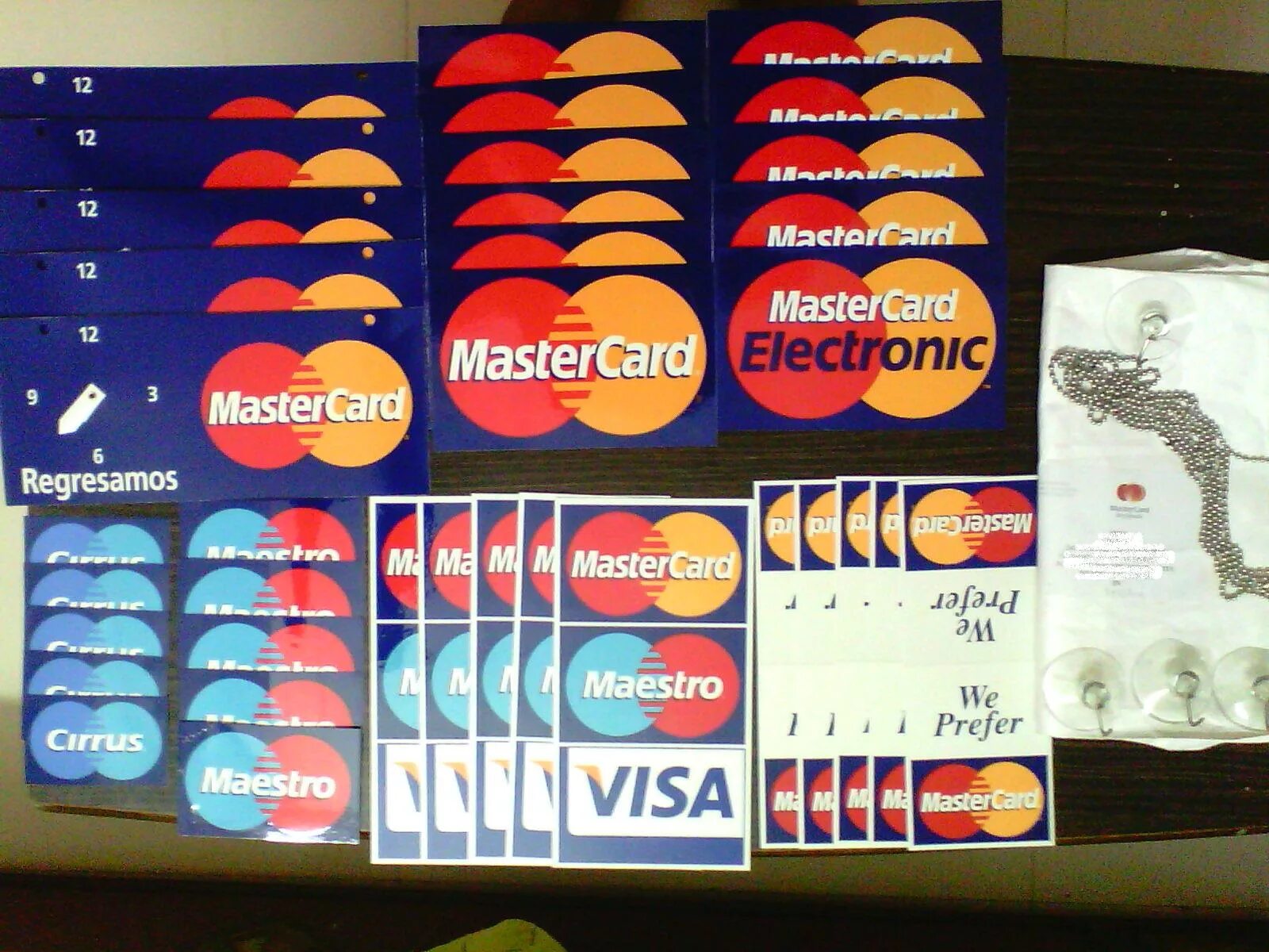 T me brand mastercard. MASTERCARD. MASTERCARD Maestro Cirrus Mondex. Бренд MASTERCARD. Cirrus платежная система.