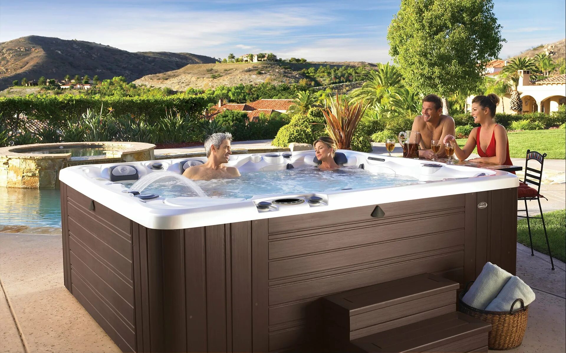 Jacuzzi Opalia. Уличные спа бассейны. Джакузи на четверых. Джакузи на террасе. Про джакузи