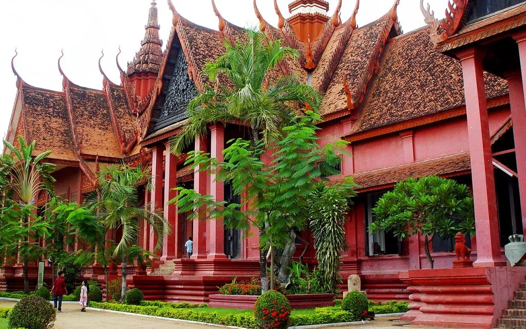 Национальный музей Камбоджи. Сием рип Камбоджа. Вьетнам Ангкор ват. Музей туальслень Камбоджа.