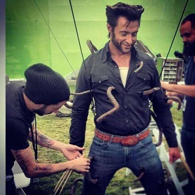 Хью джекман логан. Хью джекман росомаха логан. Логан фильм кадры. Джеймс мэнголд. Как снимался логан.