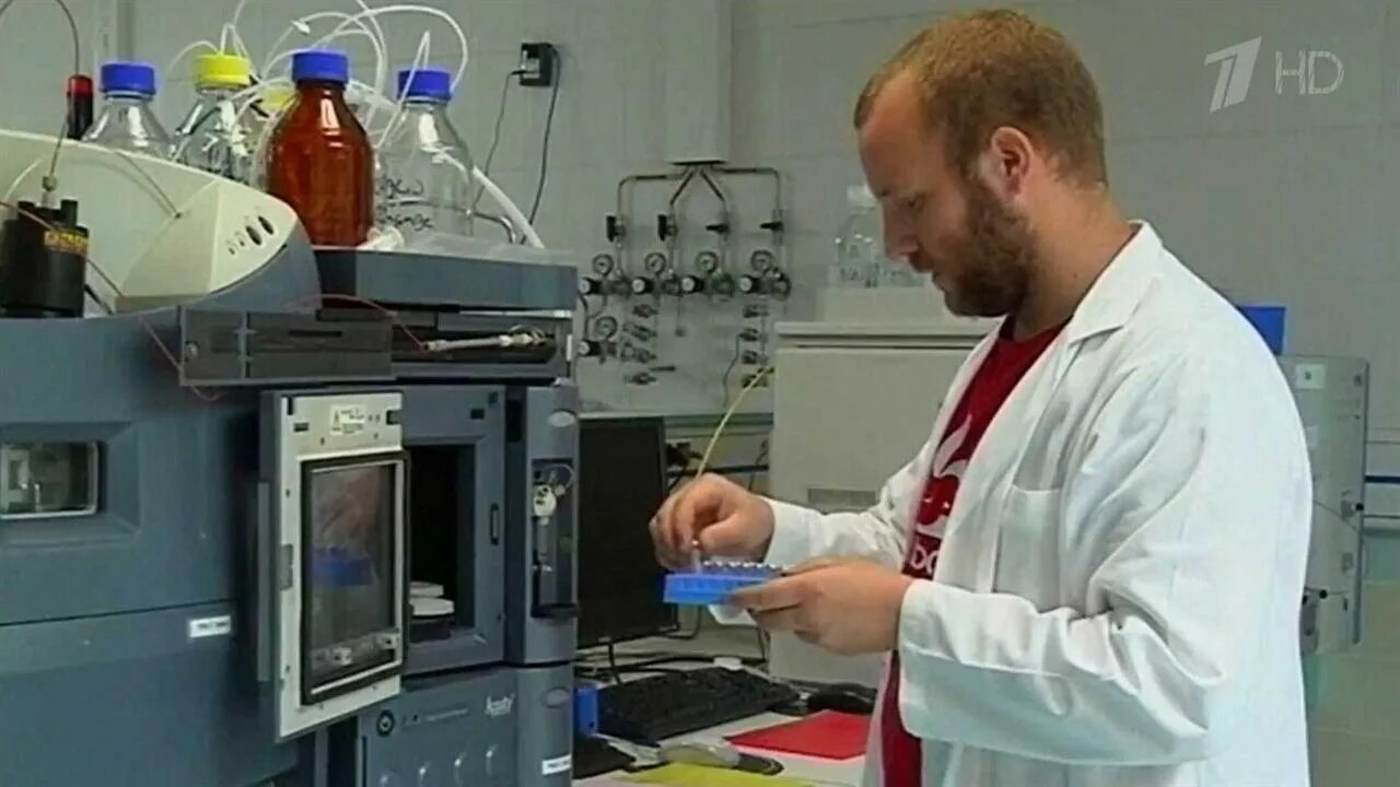 Осведомленный персонал антидопинговой лаборатории. Антидопинговая лаборатория. аккредитованные вада лаборатории. антидопинговая лаборатория принадлежит. антидопинговая лаборатория 80 годов.