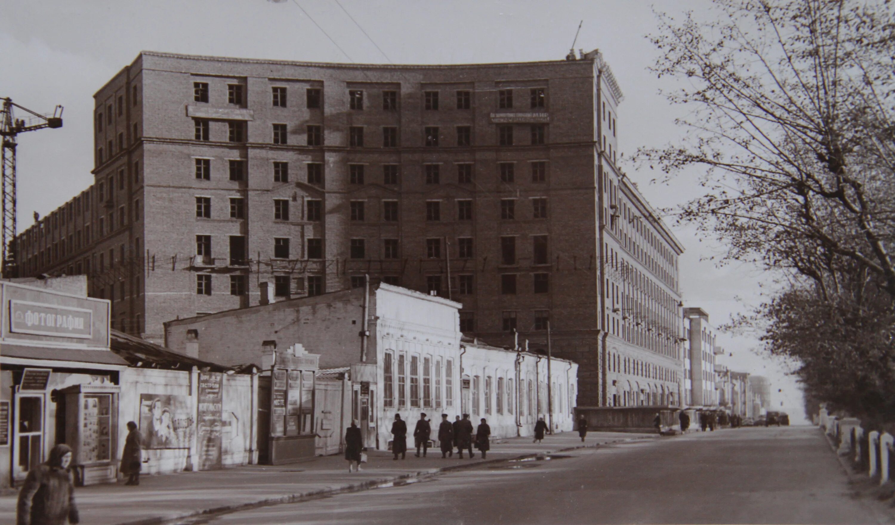 История домов новосибирска. Новосибирск красный проспект 1960. Красный проспект Новосибирск 1950. Новосибирск в 50-е годы. Новосибирск 70 годы.