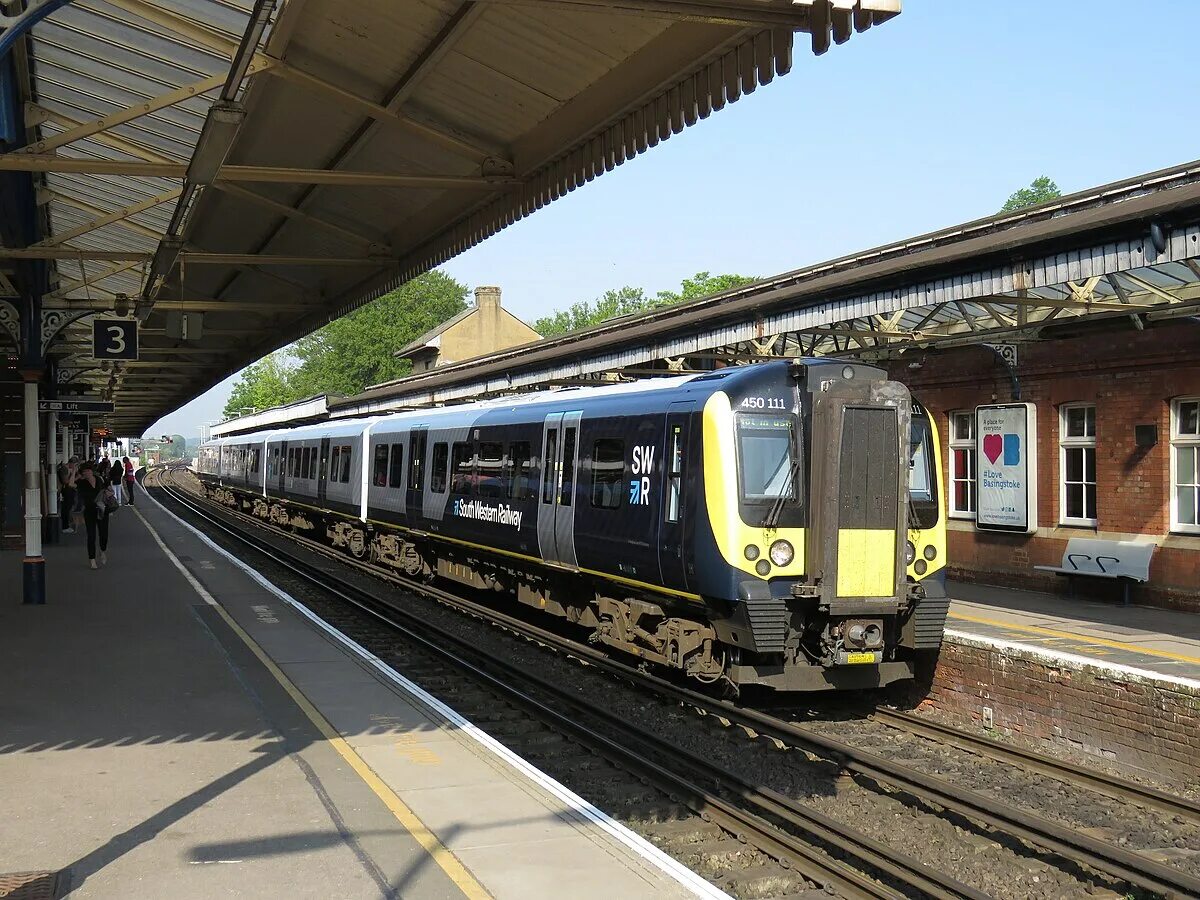 Rail class. Class 450. british rail class. скоростные поезда british rail class 395 великобритания тележки. british rail class 93 stadler.
