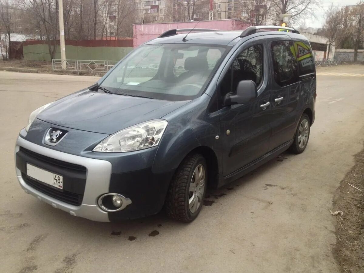 Peugeot partner 2011. Патфарник Пежо партнёр 2011г. Пежо партнер 2011 купить