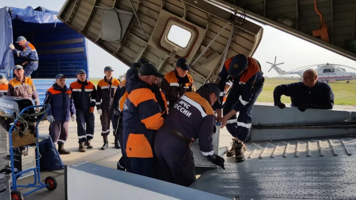 Путорана МЧС Центроспас. Шойгу Центроспас. Русские спасатели в Японии 2011. Спасательная операция в амурской области последние новости