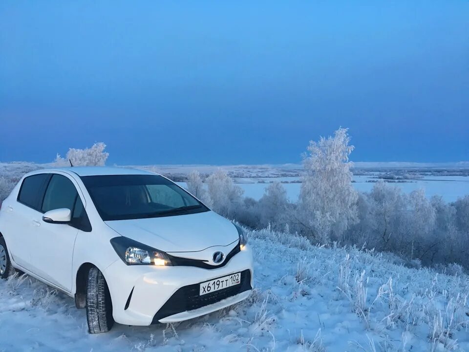 Toyota Vitz 2017. Тойота Витц 2014. Toyota Vitz 2014. Тойота Vitz 2016. Витц 2014 года