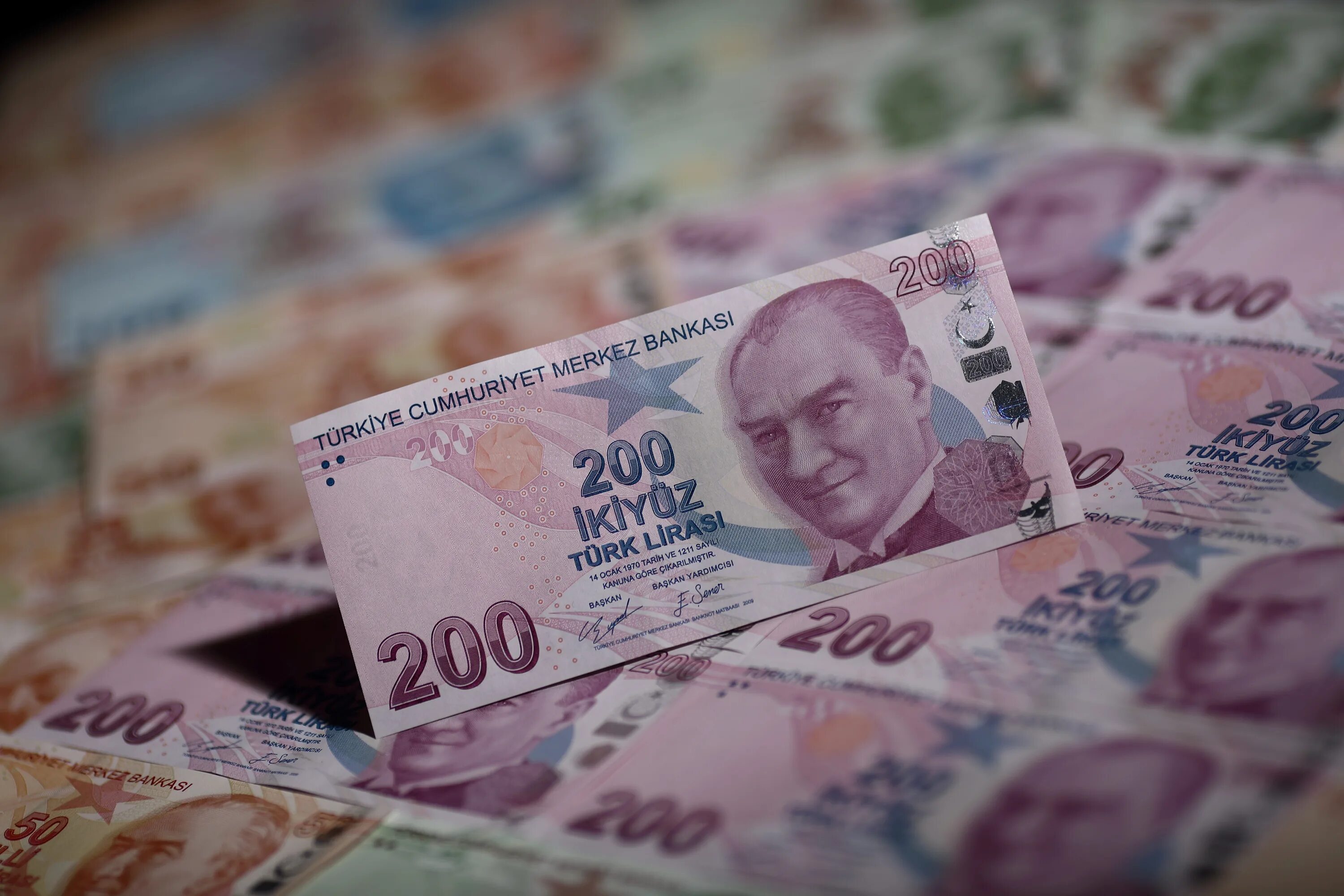 The Turkish lira collapsed after the Central Bank decision Central bank Russian 