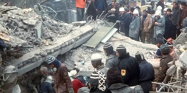 Землетрясение 31 июля 2025. Землетрясение в армении спитак. ленинакан землетрясение 1988. кадры землетрясения в гюмри. ленинакан землетрясение 1988 похороны.