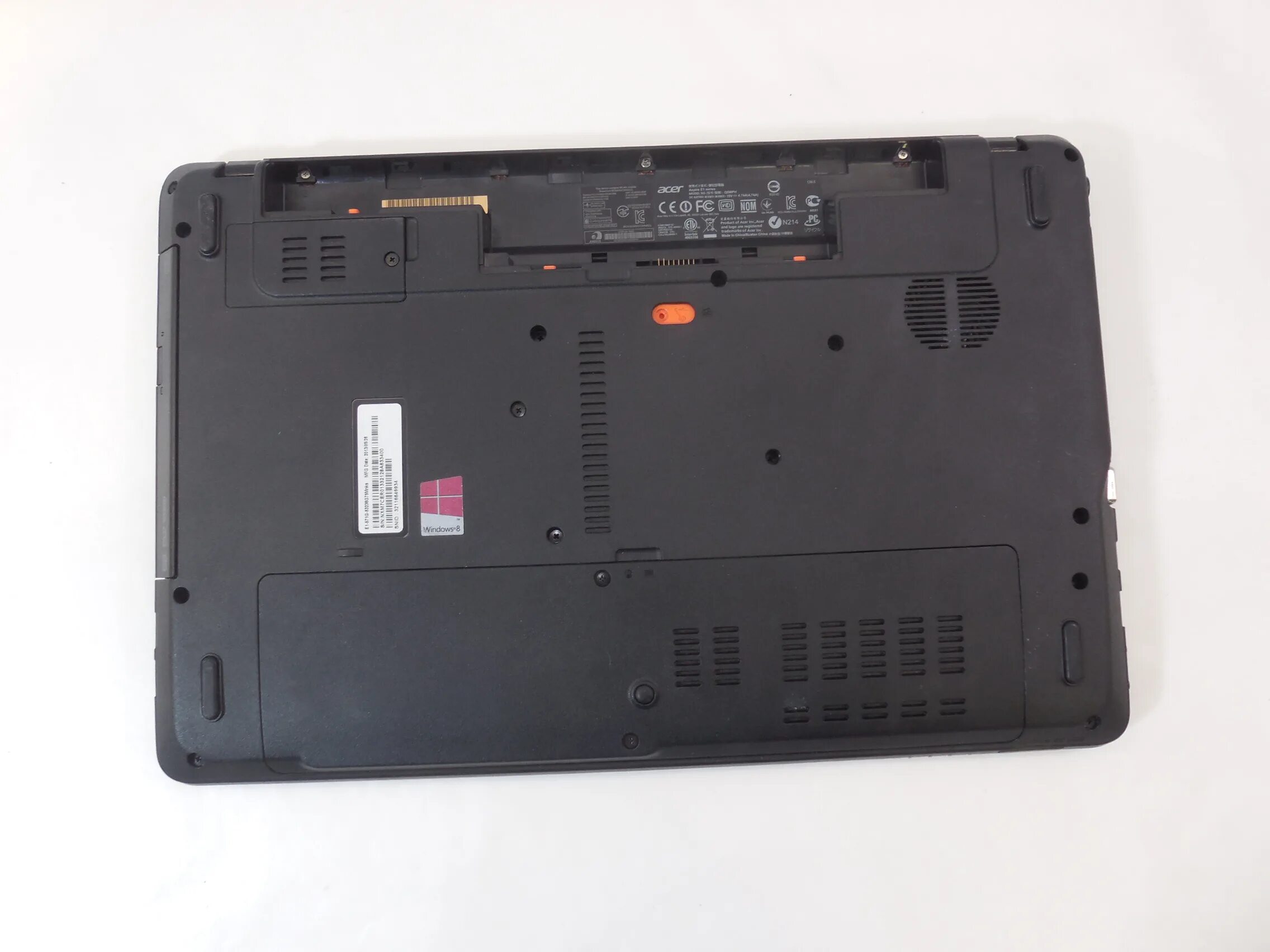 Ноутбук aspire e1 571g. Асер е1-571g. 15.6" Acer Aspire e1-571g. Асер е1-571g поддон. E1-571g корпус.