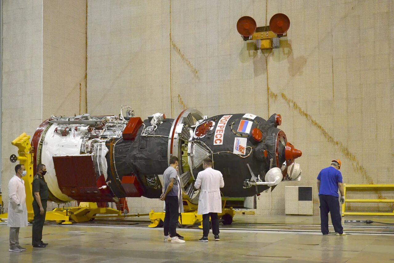 Совершил прогресс. Грузовой корабль &quot;прогресс мс-11&quot;. транспортный грузовой корабль прогресс мс-20. прогресс мс-15. космический транспортный корабль прогресс мс-15.