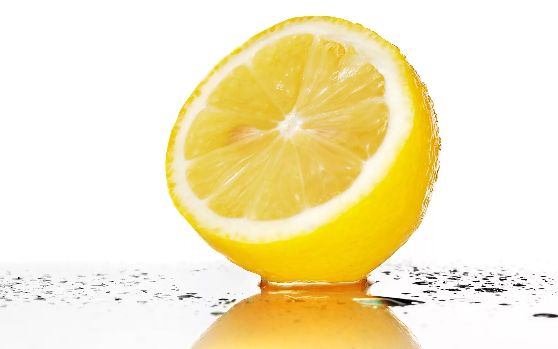 Лемон лид. Лимон. Лимон на белом фоне. Половинка лимона. Лимоны фон.