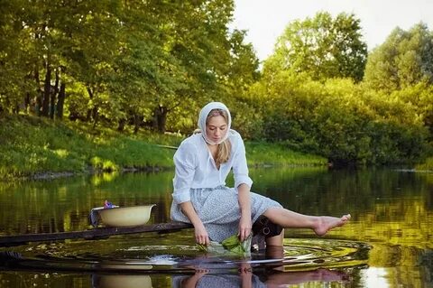 Женщины летом в деревне