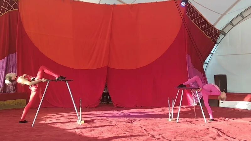 Идея пластического парного этюда. Речевые этюды сорокиной. Постоленко гренгуар. Парные этюды. Парные этюды.