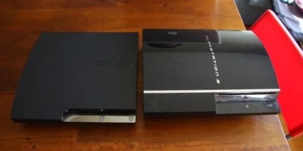 Сколько весит пс3. Sony PLAYSTATION 3 super Slim комплектация. Ps3 fat Slim super Slim. PLAYSTATION 3 fat vs super Slim. Ps3 fat vs ps3 Slim.