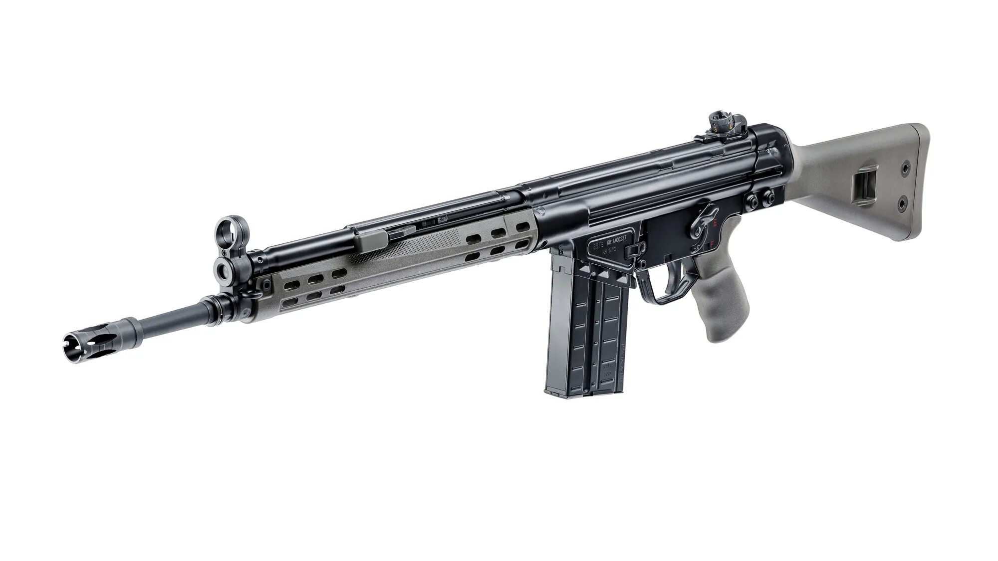 G g 3 2