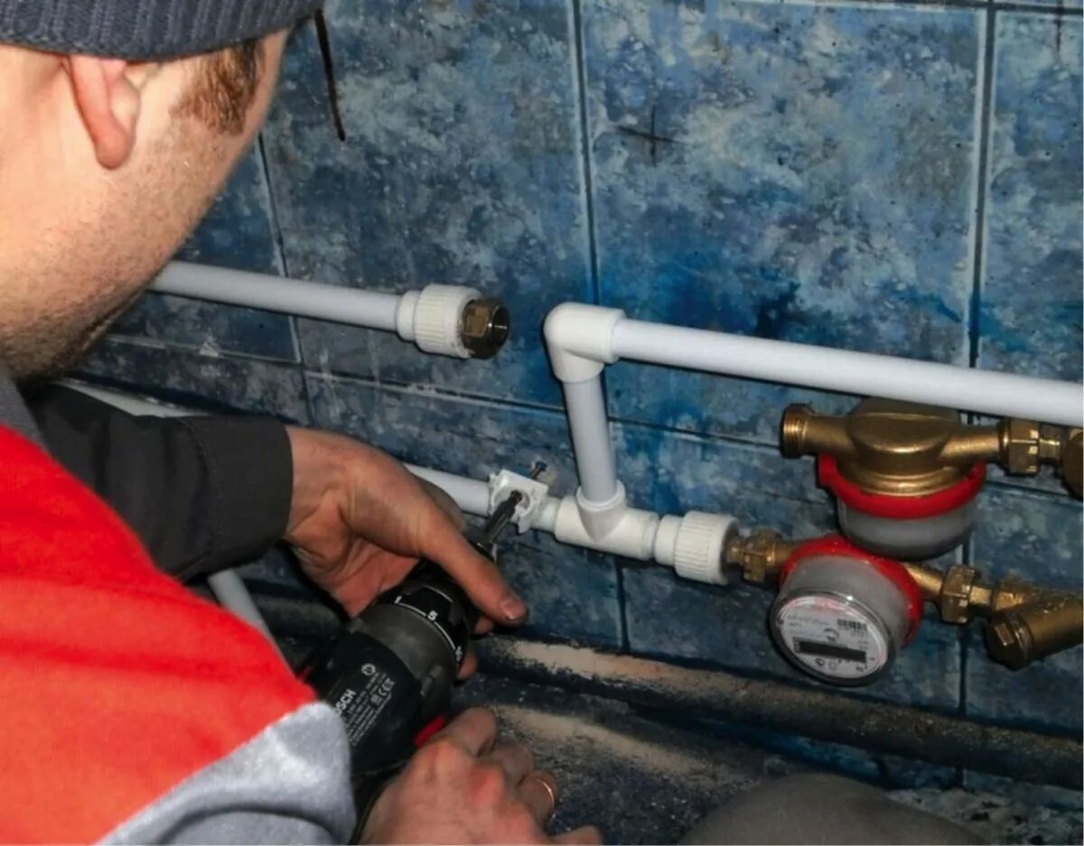 Сантехника прозрачно. Слесарь-сантехник. Сантехник. Сантехника. Сантехники авито нижний новгород.