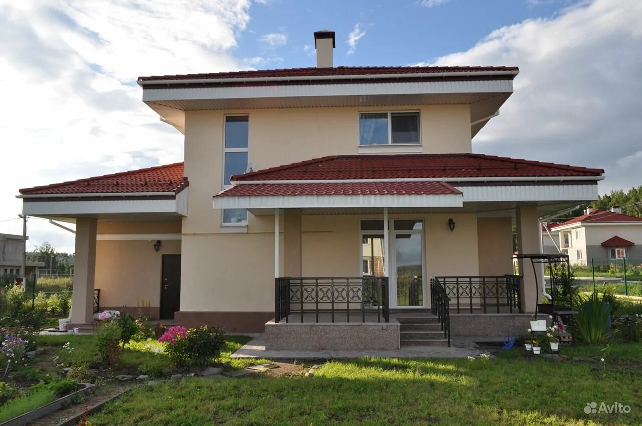 Коттеджный поселок мурзинка. Коттеджи среднеуральск. Коттедж в среднеуральске поселке кирпичном. Коттедж в среднеуральске набережная. Коттедж свердловская область.