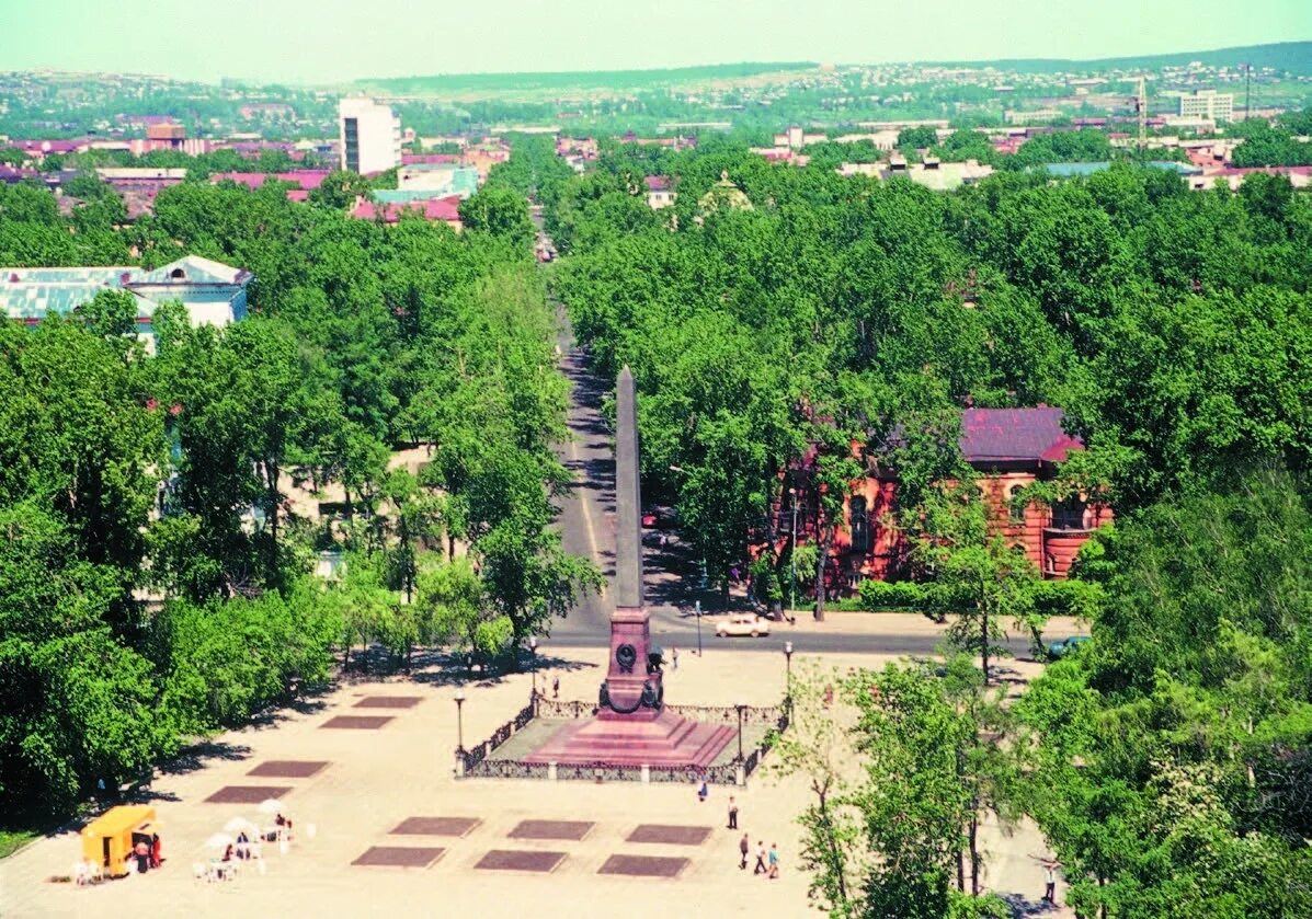 Состоялось торжественное открытие стелы "Иркутск - город трудовой доблести". - С