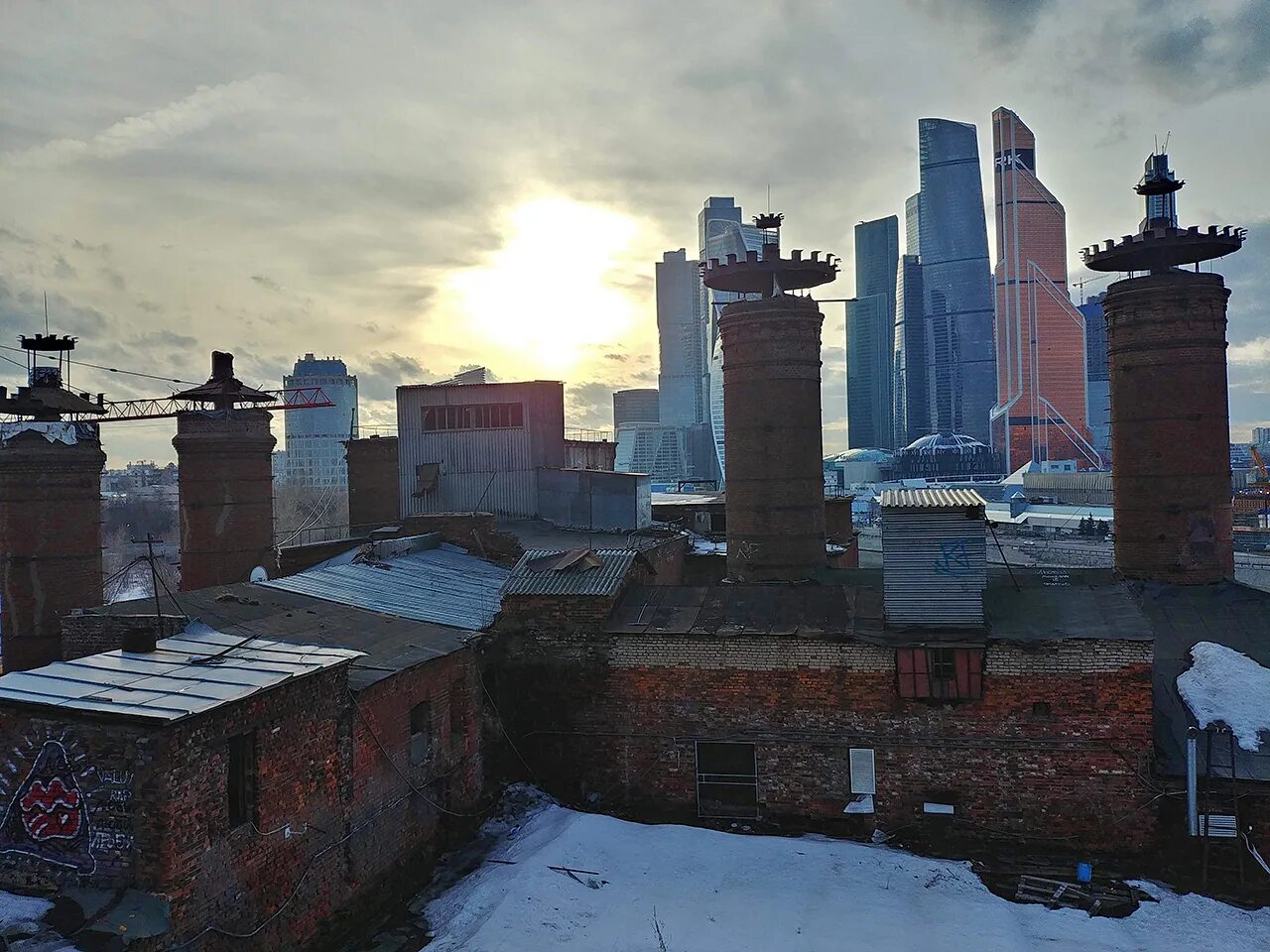 Пивзавод москва. Бадаевский пивоваренный завод. Бадаевский пивзавод Москва. Бадаевский пивзавод. Москва (завод «Тригор»). Водонапорная башня Бадаевский пивоваренный завод.