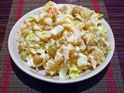 Салат капуста кукуруза курица сыр