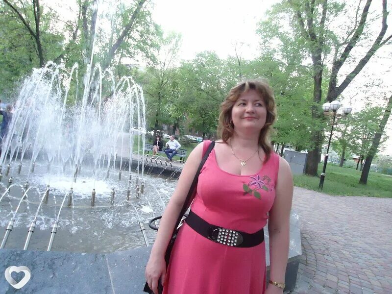 Мужчины ачинск табор 38 - 48. Девушки ачинска. Женщины 50 лет дома табор. Фотострана ачинск. Табор ачинск.