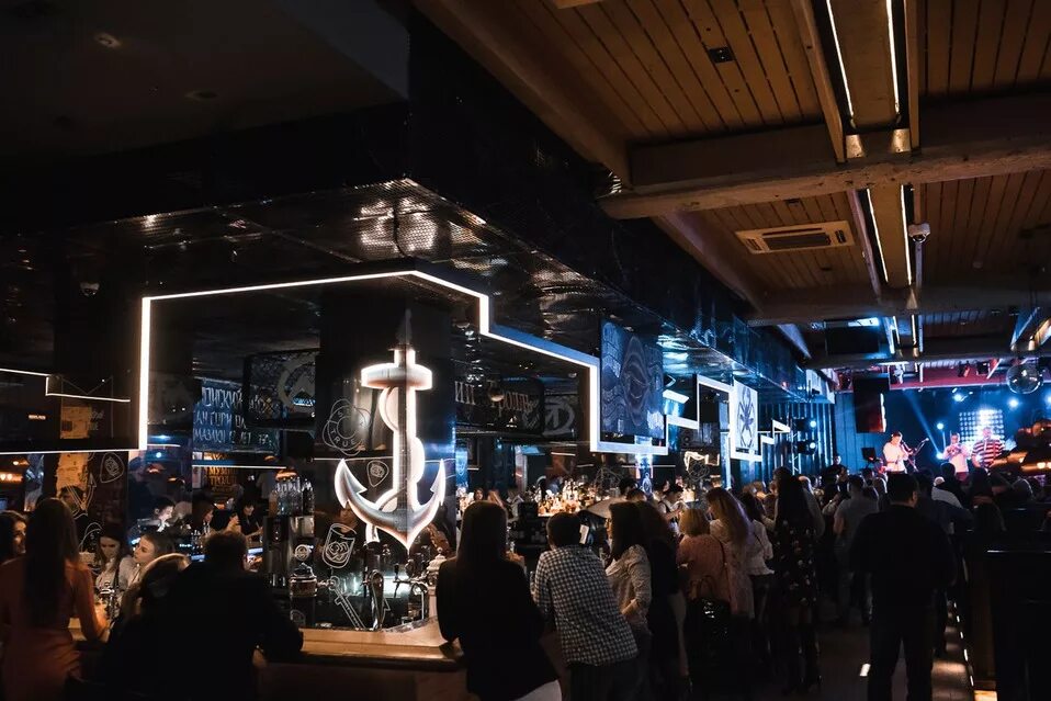 "Мумий Тролль Music Bar": Приморье в Москве BURO.