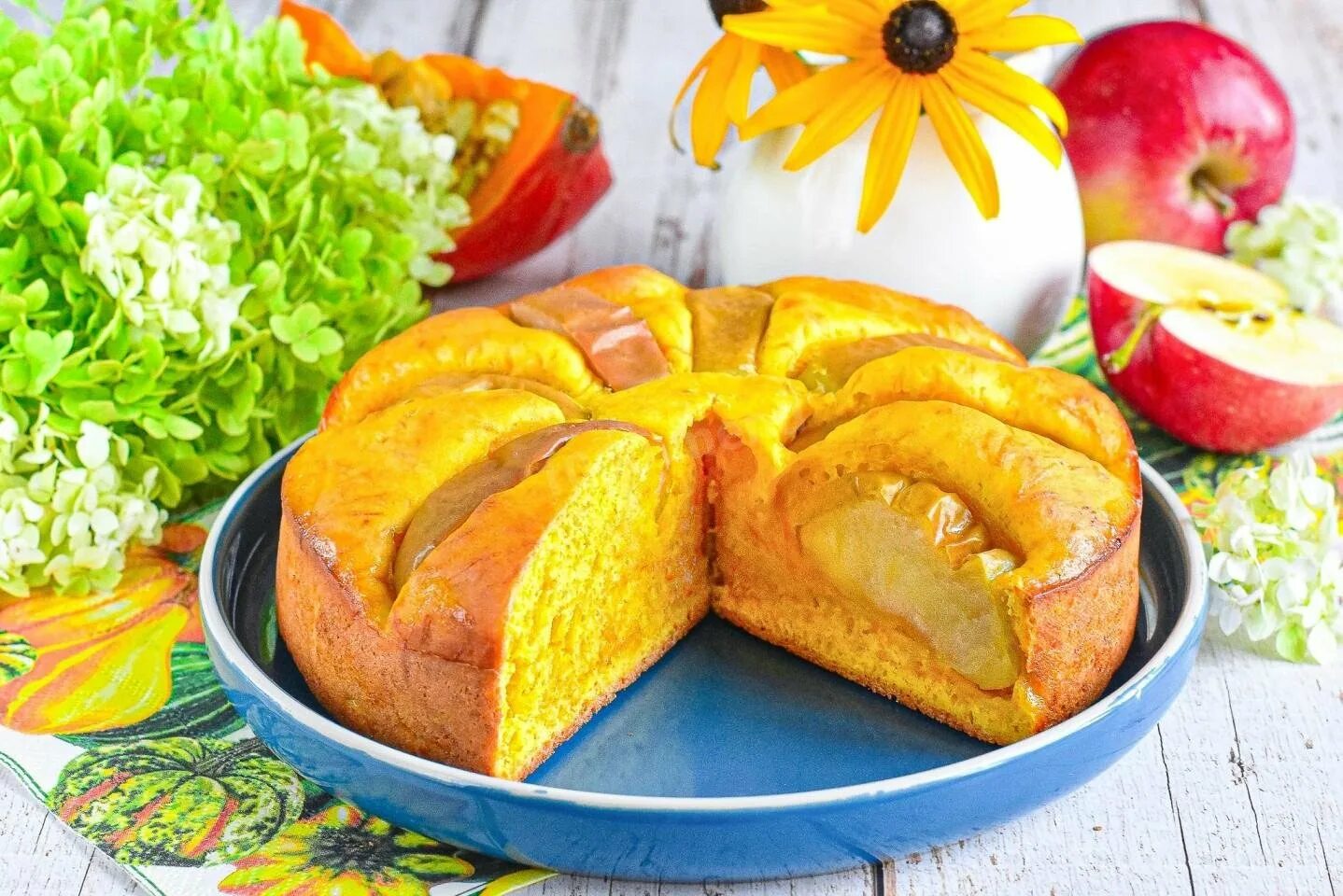 Шарлотка из тыквы в духовке