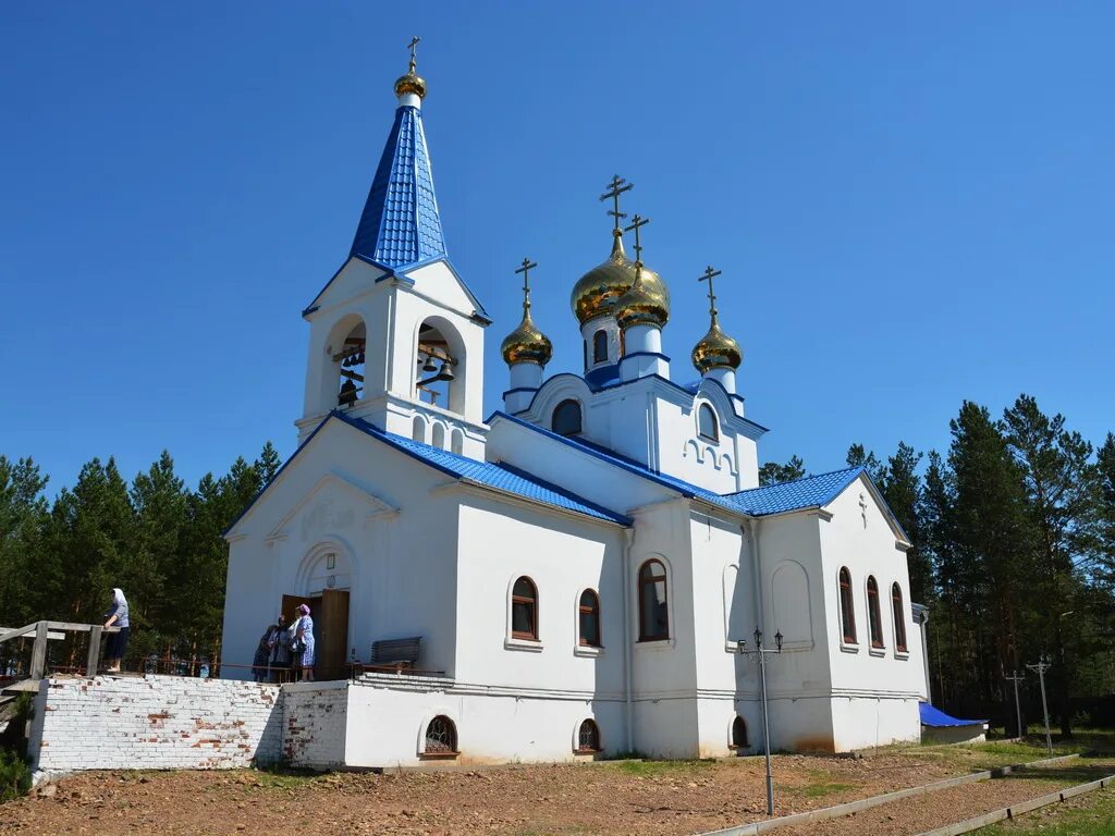 Чунский иркутская область сайт. Чунский храм. Чунский посёлок храм. Храм святителя Иннокентия Иркутского Чунский. Церковь в Чунском районе.