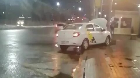 Вылетаю из такси