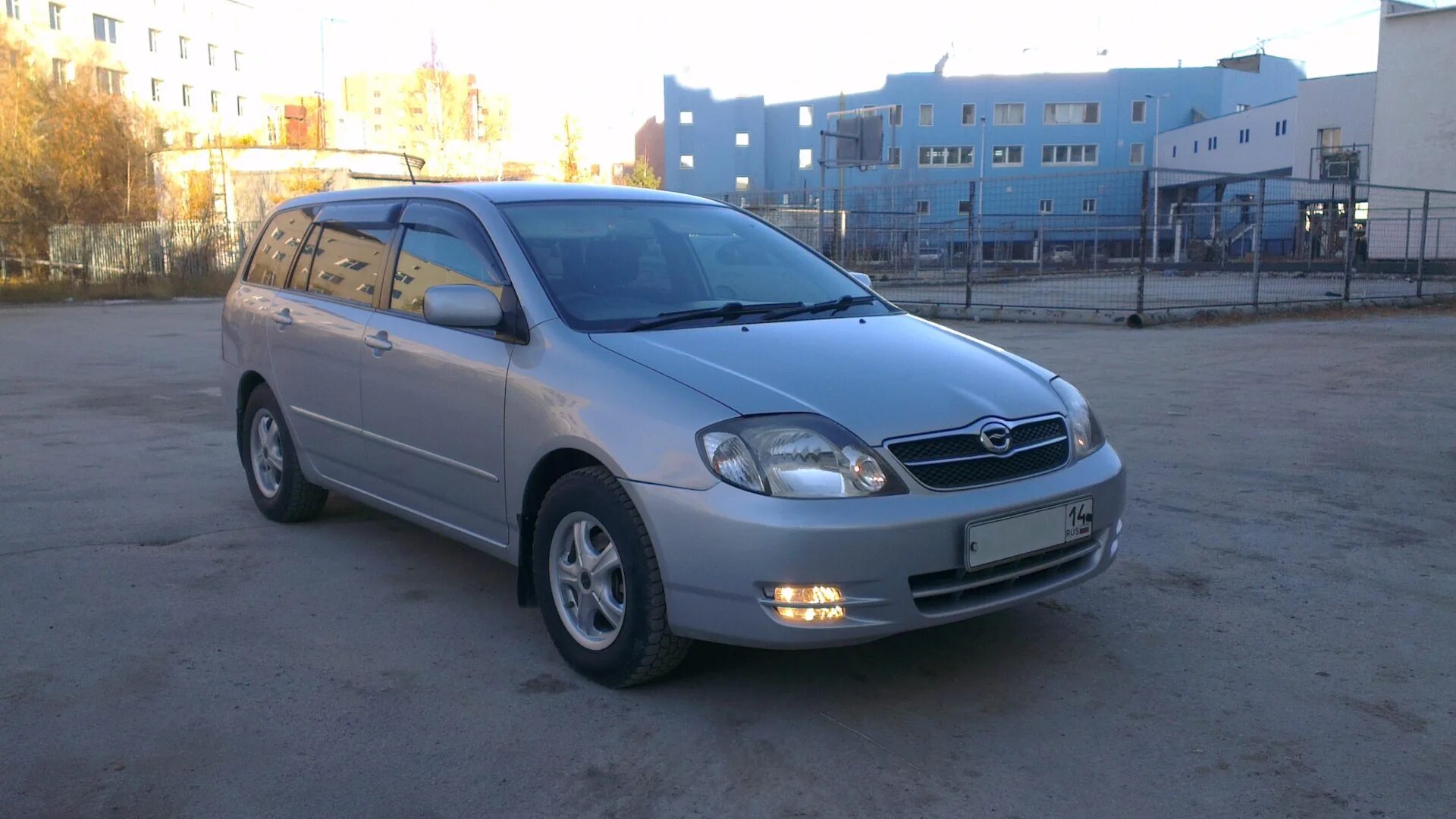 Тойота королла филдер 2001 год. Тойота Филдер 2002. Тайота каролла Филдер 2002. Toyota Corolla Fielder 2002. Тойота Королла Филдер 2002.