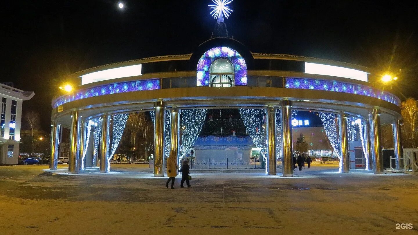 Арка тюмень. Парк Седьмое небо Тюмень. Тюмень арка на Цветном бульваре. Парк Седьмое небо Тюмень цветной бульвар. Седьмое небо, Тюмень, цветной бульвар.