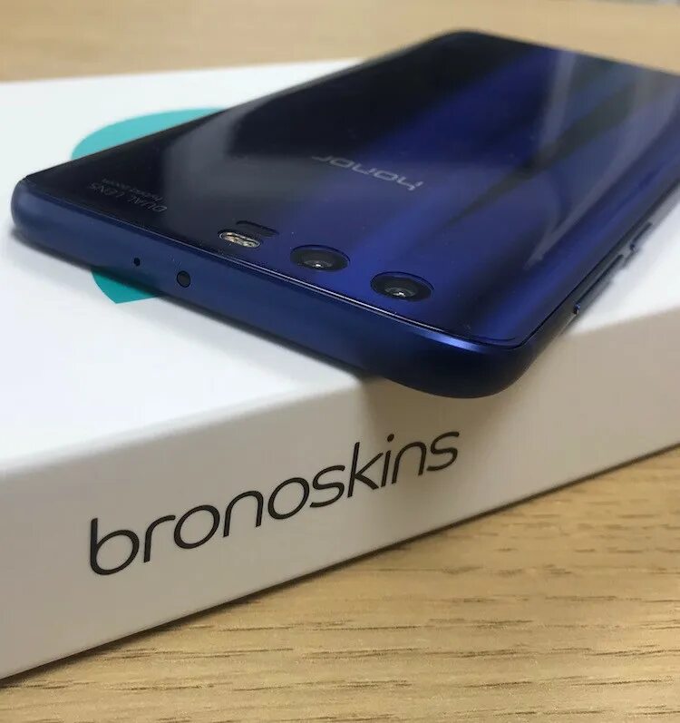 Honor 9 защитное. BRONOSKINS. BRONOSKINS пленка. BRONOSKINS матовая пленка. BRONOSKINS Москва.