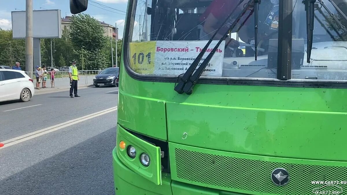 Тюменские автобусы. Тюмень Боровский авария автобус. 101 Автобус Тюмень.