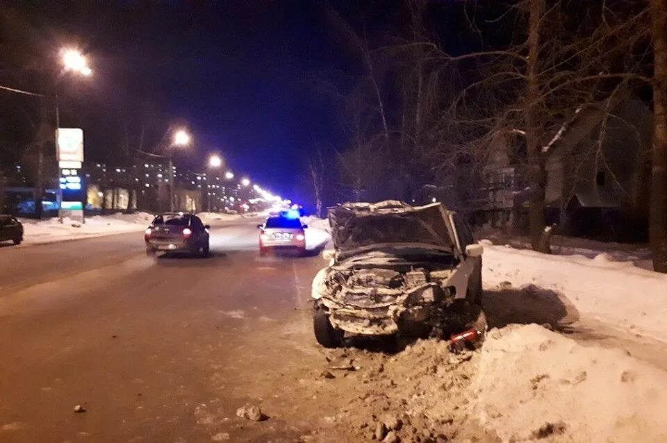 Дтп в нижнем тагиле за последние сутки на вагонке. Дтп нижний тагил сегодня. Дтп нижний тагил вагонка. Происшествия салова бухарестская. Дтп в туле сегодня в пролетарском районе.